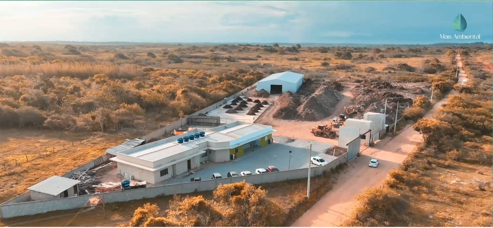 Vista aérea da unidade de tratamento de resíduos da Mais Ambiental em Búzios
